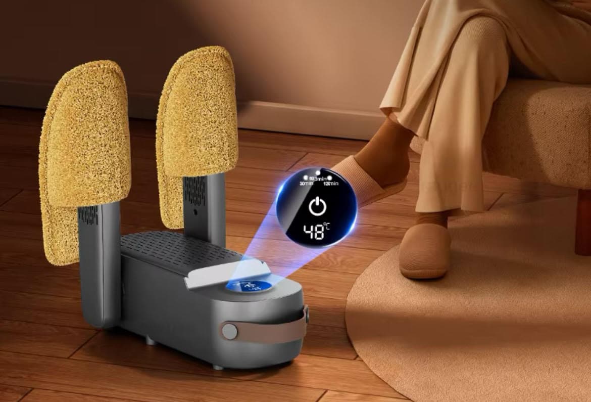 Elektryczna suszarka do butów z funkcją usuwania zapachu promieniami ultrafioletowymi!